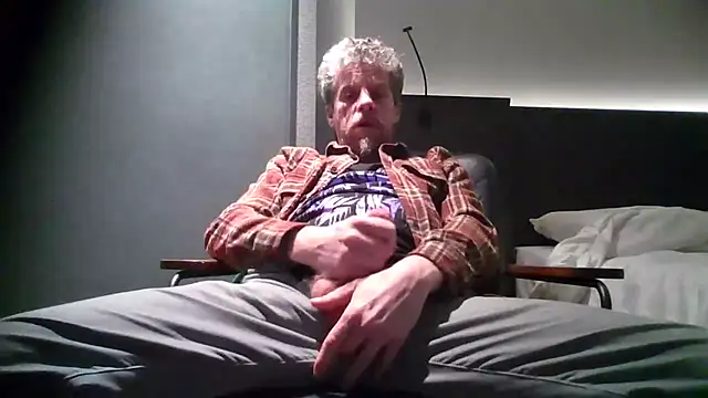 chiichii23 online show from February 1, 2025, 10:34 pm