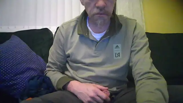 chiichii23 online show from January 11, 2025, 12:01 am