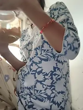 Cute-Natashaa online show from May 30, 2026, 8:42 am