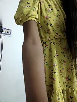 Cute-Natashaa online show from May 25, 2026, 4:06 pm