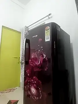 Hot-Tinaa online show from February 25, 2026, 1:39 am