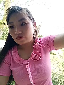 lia-coy online show from April 10, 2026, 12:28 am