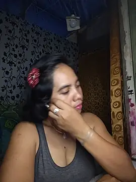 LoveSammantha24xxx online show from May 19, 2026, 2:40 am