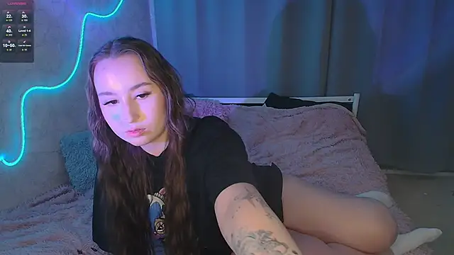  TR1X1E  online show from January 16, 2026, 5:28 pm