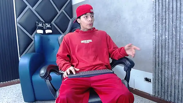 Dogan Renzo0 online show from February 6, 2026, 7:32 pm