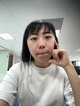 tw nana520 online show from April 22, 2026, 2:40 am