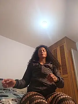 Snapshot of auroracandelax chatting on February 8, 2026, 12:52 am auroracandelax online show from February 8, 2026, 12:52 am