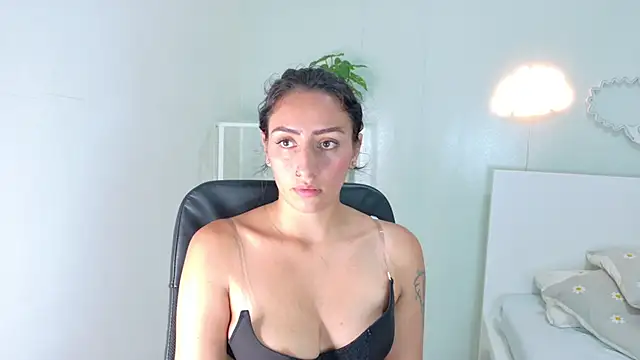 AmmyRouse   online show from February 8, 2026, 2:15 pm