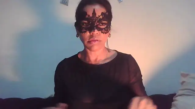 Dolcezzastella online show from February 18, 2026, 7:39 am