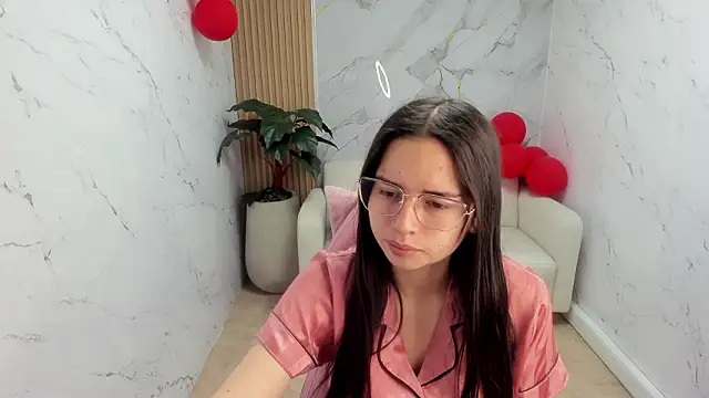 Qetsyah tf online show from February 22, 2026, 1:02 pm