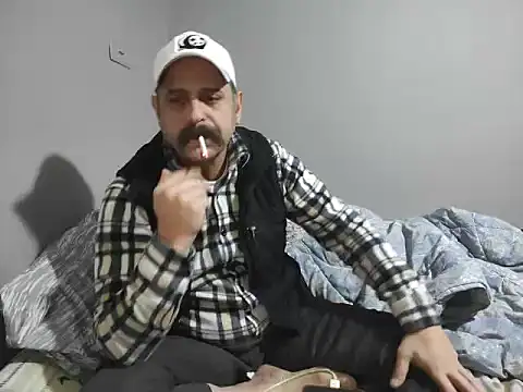 Snapshot of Biracikral chatting on February 3, 2026, 5:18 pm Biracikral online show from February 3, 2026, 5:18 pm