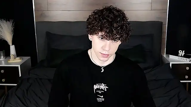 TylerGibson online show from March 3, 2026, 3:57 am