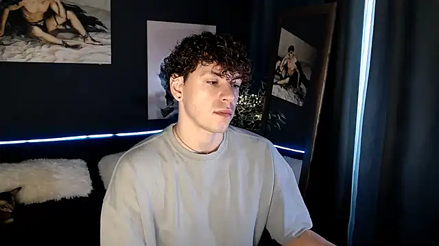 Snapshot of TylerGibson chatting on July 22, 2026, 4:03 am TylerGibson online show from July 22, 2026, 4:03 am