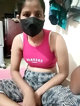 Prajakta123 online show from April 18, 2026, 5:04 pm