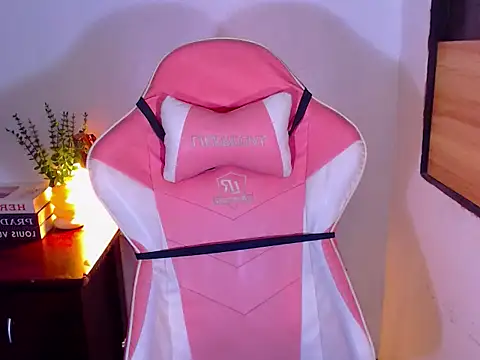 SeducingMonica online show from February 17, 2026, 11:57 pm