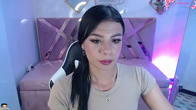 Melisa v online show from March 4, 2026, 7:54 pm