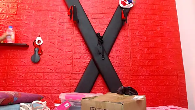 juliette18rose online show from February 19, 2026, 7:22 pm