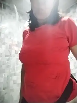 Snapshot of RosseLaure chatting on February 8, 2026, 9:45 pm RosseLaure online show from February 8, 2026, 9:45 pm