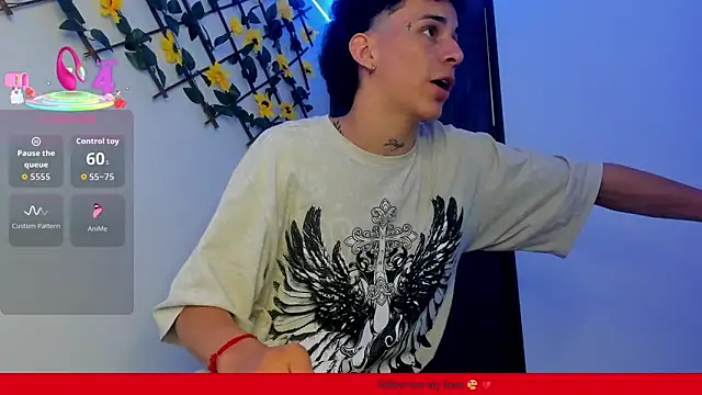 Snapshot of Maxxx_bigcockx chatting on January 19, 2026, 2:15 am Maxxx bigcockx online show from January 19, 2026, 2:15 am