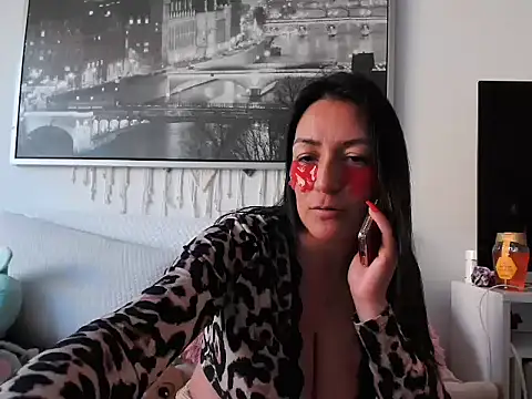 Snapshot of Yulian_Milf chatting on February 4, 2026, 4:24 pm Yulian Milf online show from February 4, 2026, 4:24 pm