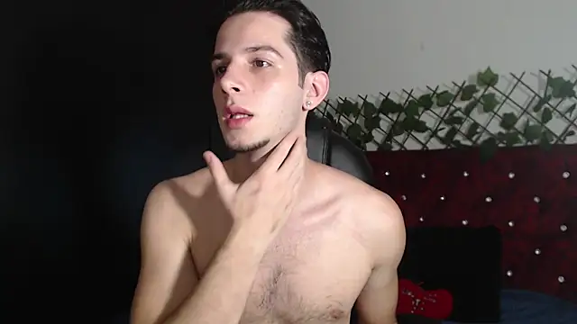 Snapshot of killua_parker chatting on February 12, 2026, 3:28 am killua parker online show from February 12, 2026, 3:28 am