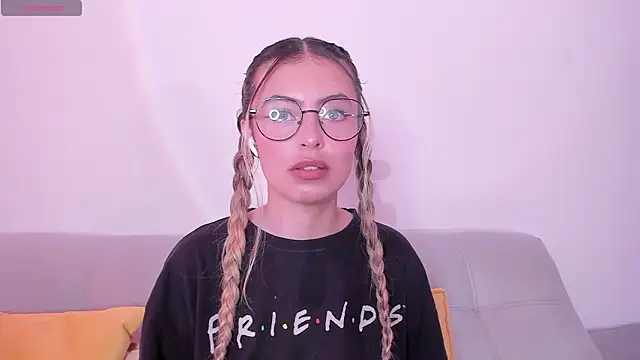 Fernanda aaaa online show from March 2, 2026, 2:02 pm