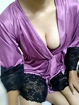 Snapshot of hotpooja1 chatting on March 21, 2026, 8:19 am hotpooja1 online show from March 21, 2026, 8:19 am
