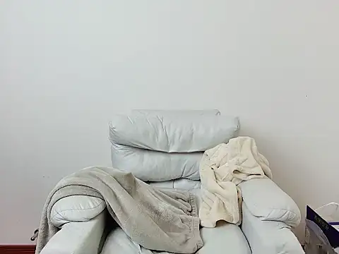 Snapshot of Aint686 chatting on February 5, 2026, 11:17 am Aint686 online show from February 5, 2026, 11:17 am