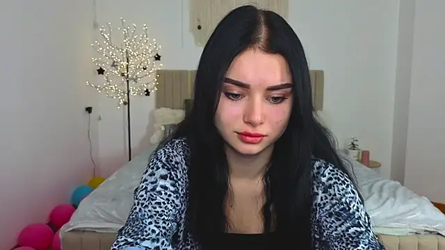 Snapshot of Silena_sky chatting on January 18, 2026, 1:58 pm Silena sky online show from January 18, 2026, 1:58 pm