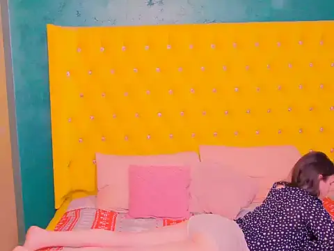 Izzymonroey online show from January 18, 2026, 1:03 pm