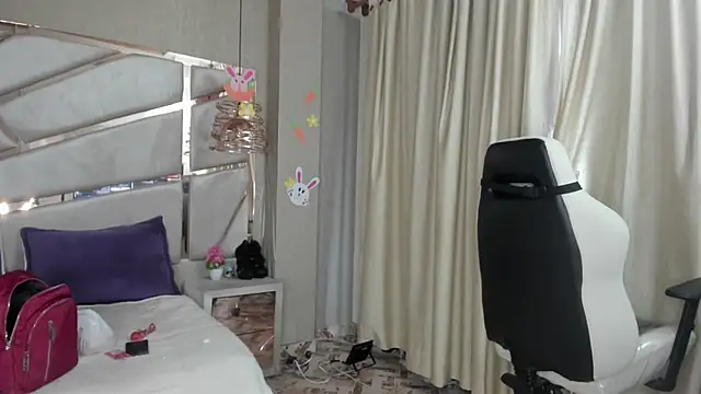 francis 20 online show from April 23, 2026, 1:13 pm