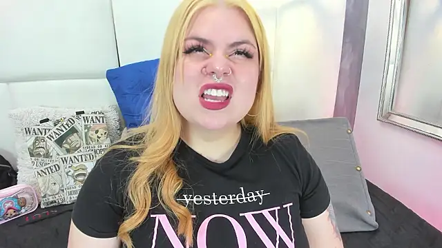 Martina armos online show from February 12, 2026, 1:44 pm