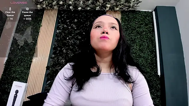 AmberAddamss online show from February 7, 2026, 12:57 pm