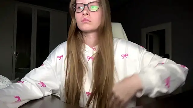 Iuckystar19 online show from March 27, 2026, 6:09 pm