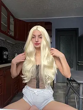 Snapshot of SashaPri chatting on February 15, 2026, 10:36 am SashaPri online show from February 15, 2026, 10:36 am