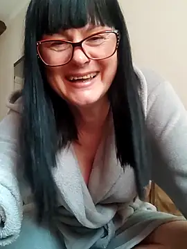 AliceSwan57 online show from May 21, 2026, 5:38 am