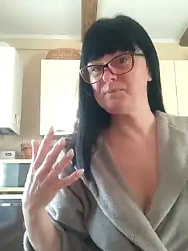 AliceSwan57 online show from May 23, 2026, 4:11 am
