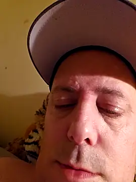 Snapshot of Martin_dick78 chatting on February 27, 2026, 1:28 am Martin dick78 online show from February 27, 2026, 1:28 am