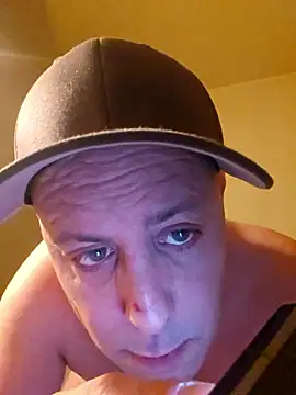 Snapshot of Martin_dick78 chatting on February 13, 2026, 2:00 am Martin dick78 online show from February 13, 2026, 2:00 am