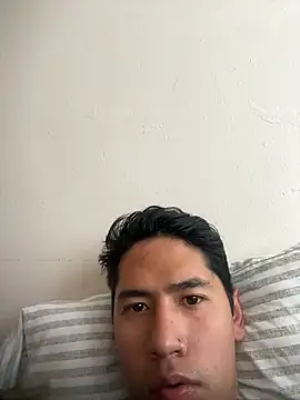 Jleonardolr online show from February 14, 2026, 7:58 pm