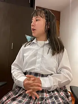 Snapshot of Sweet_t3Em chatting on May 17, 2026, 9:09 am Sweet t3Em online show from May 17, 2026, 9:09 am