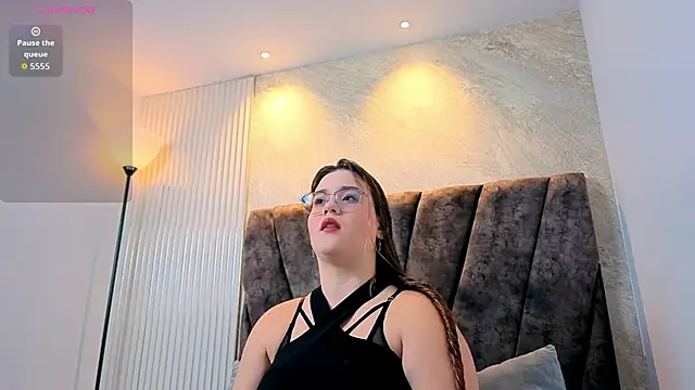 zoe hugeboobs online show from February 11, 2026, 12:05 pm