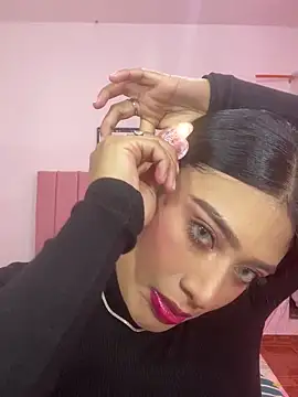 GabrielaZuluaga online show from April 14, 2026, 8:14 pm