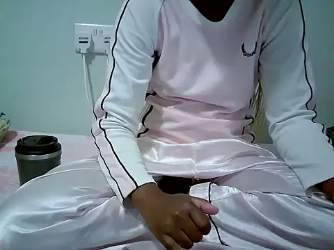 Oyeiyyy online show from March 4, 2026, 9:28 am