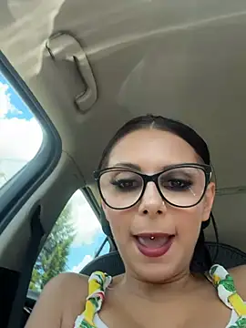 Snapshot of HiddendesireXO01 chatting on June 7, 2026, 10:20 am HiddendesireXO01 online show from June 7, 2026, 10:20 am