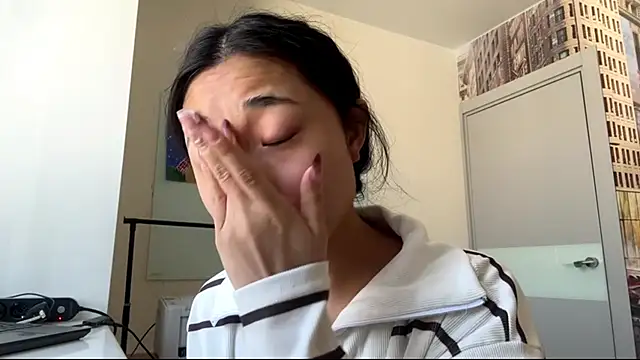 Snapshot of SweetMiaXO chatting on February 12, 2026, 3:39 am SweetMiaXO online show from February 12, 2026, 3:39 am