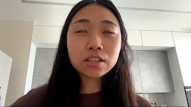 SweetMiaXO online show from March 4, 2026, 3:47 am