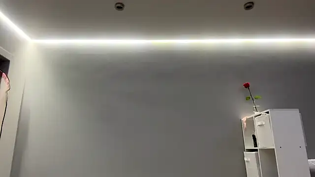 SweetMiaXO online show from March 26, 2026, 7:12 pm