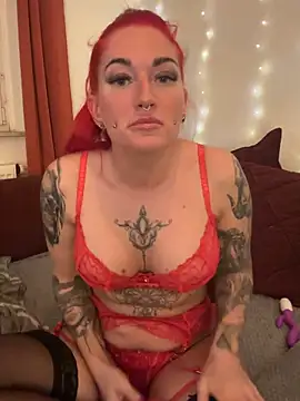 MrsRedFoxy online show from February 13, 2026, 9:48 pm