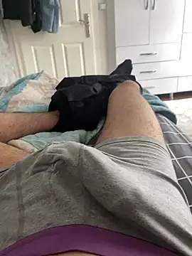 batuhanreal online show from April 11, 2026, 2:10 pm